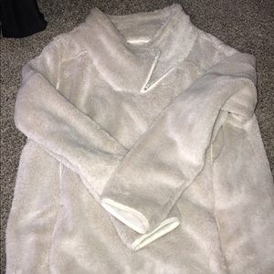 Furry half zip
